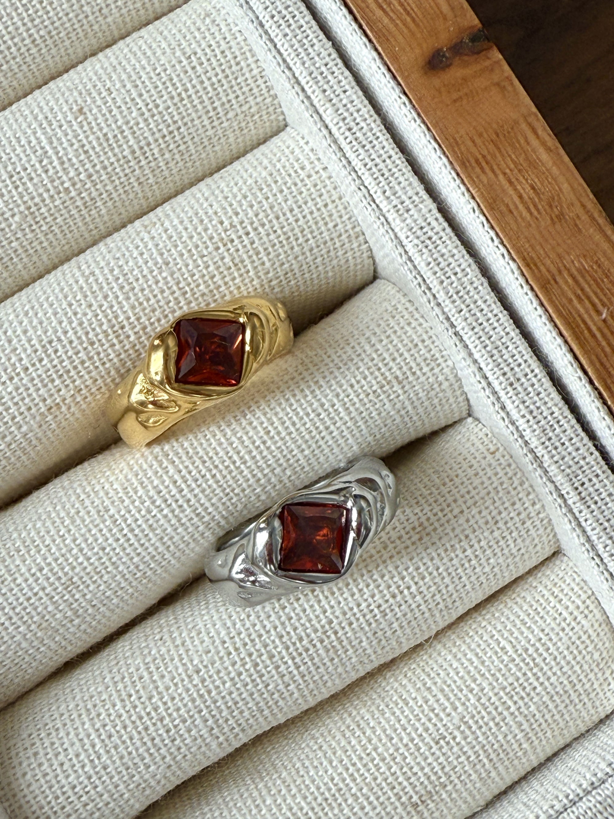 Anillo Victoria Dorado